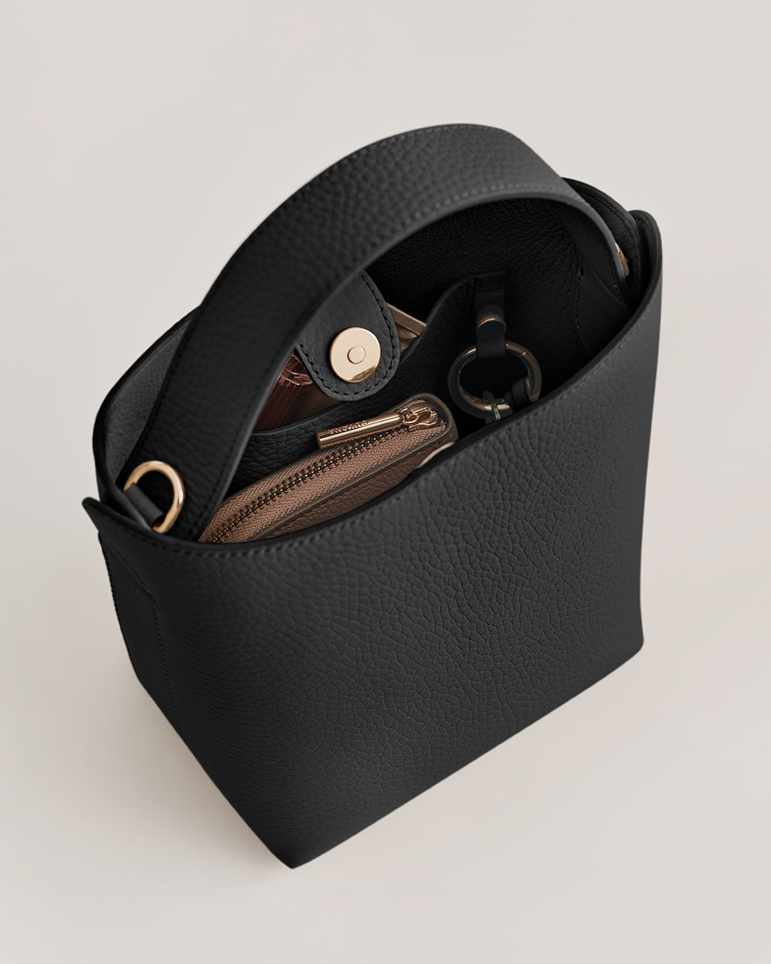 Mini Linea Bucket Bag