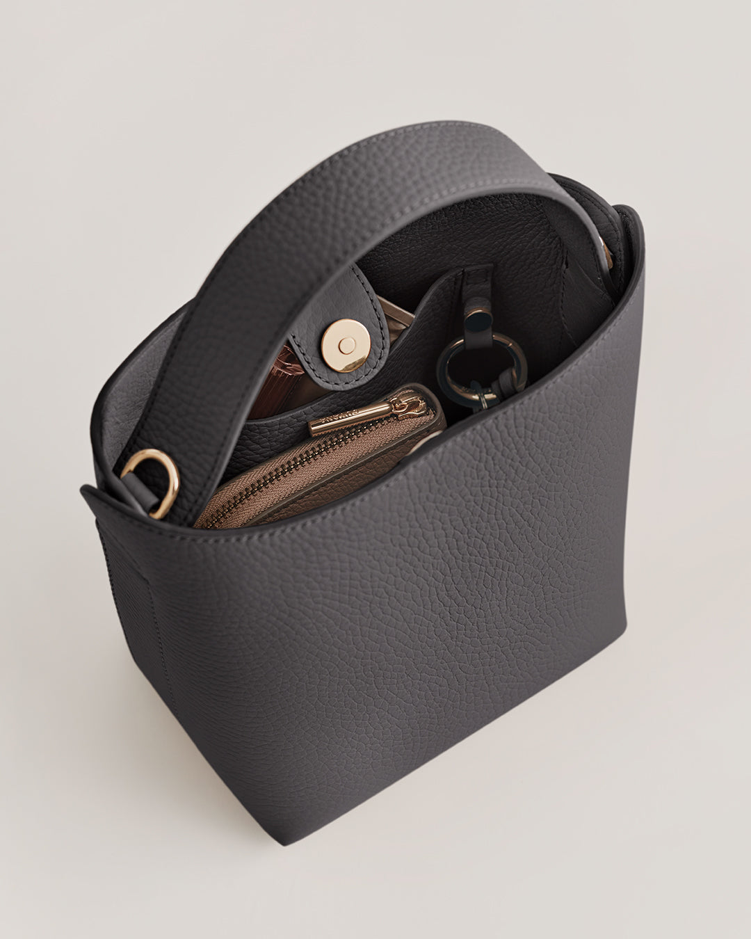 Mini Linea Bucket Bag