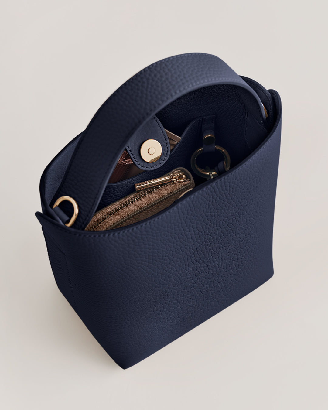 Mini Linea Bucket Bag