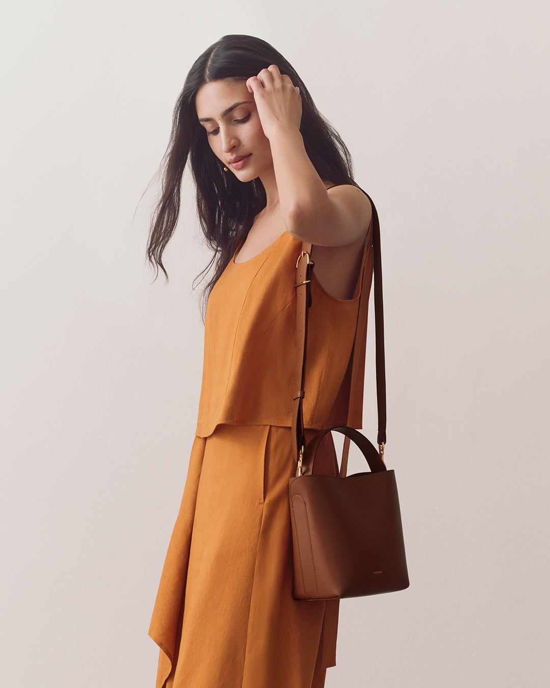 Mini Linea Bucket Bag